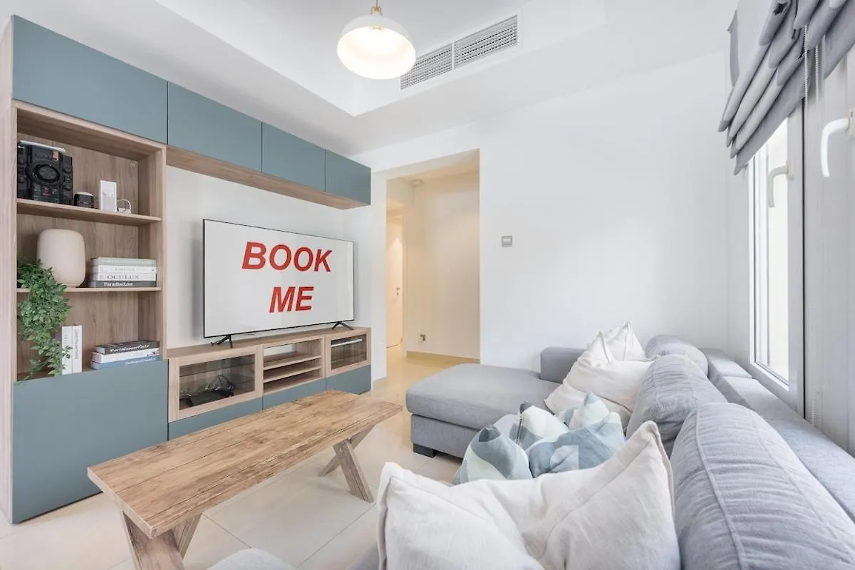 Luxurious Spacious 3-Bedroom Villa With Private Pool At Springs 10 Dubai