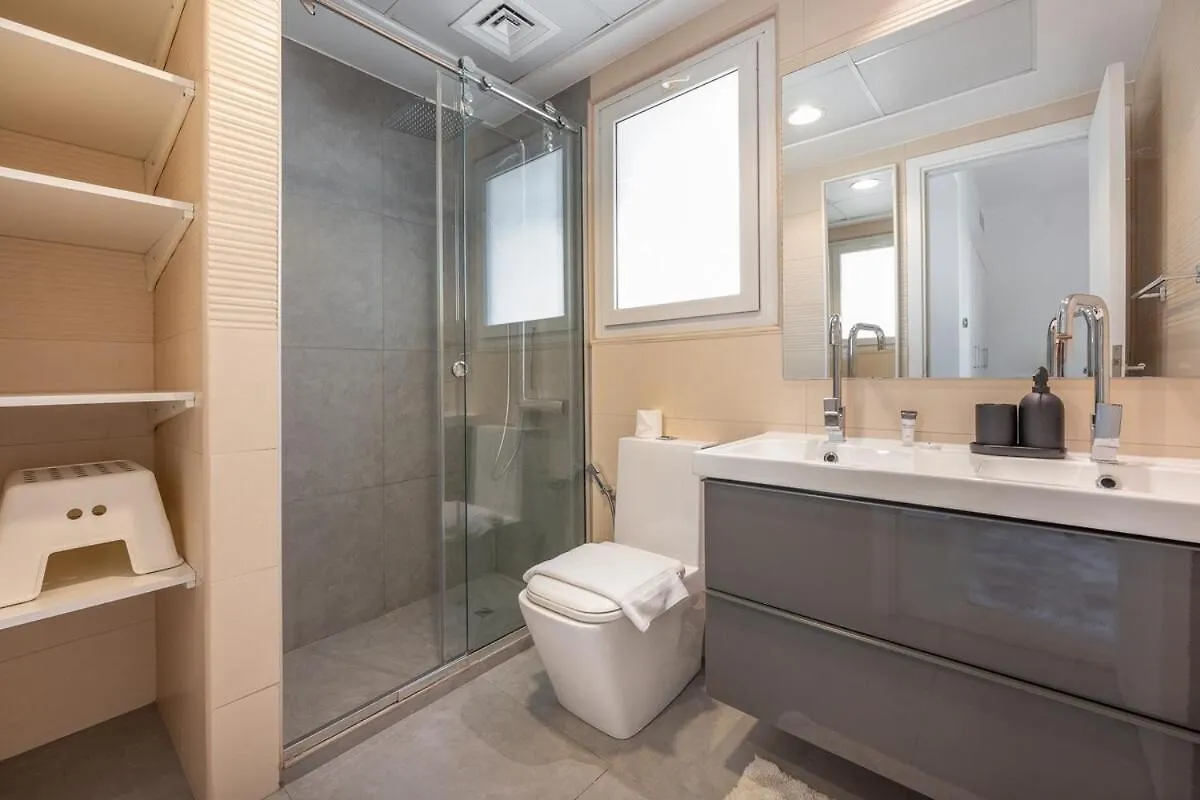 Luxurious Spacious 3-Bedroom Villa With Private Pool At Springs 10 Dubai United Arab Emirates