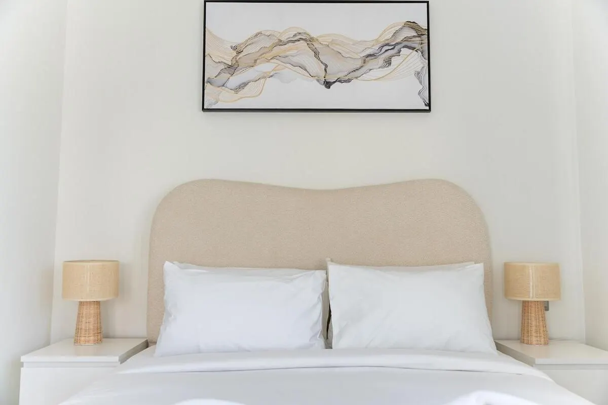 Luxurious Spacious 3-Bedroom Villa With Private Pool At Springs 10 Dubai 0*,  United Arab Emirates