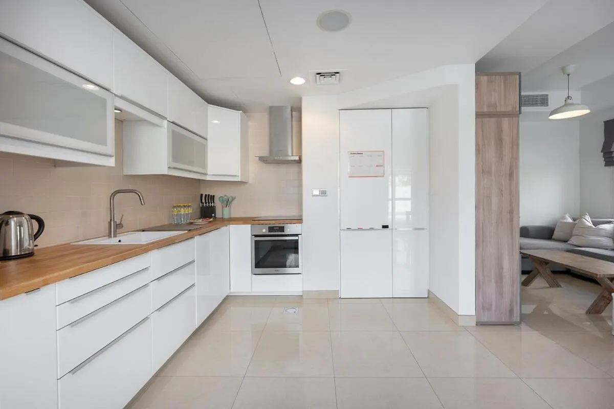 Luxurious Spacious 3-Bedroom Villa With Private Pool At Springs 10 Dubai