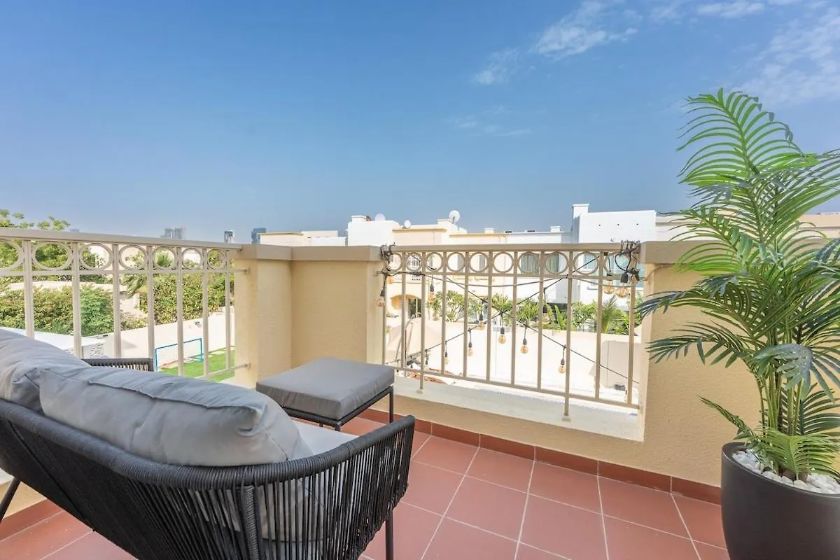 Luxurious Spacious 3-Bedroom Villa With Private Pool At Springs 10 Dubai United Arab Emirates